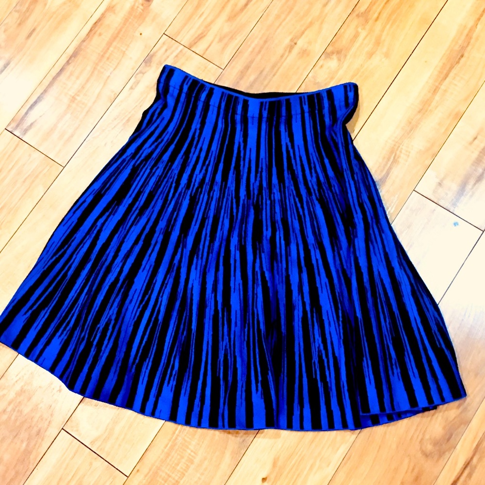 Carmen Marc Valvo sweater skirt career above knee blue black small - Picture 3 of 4